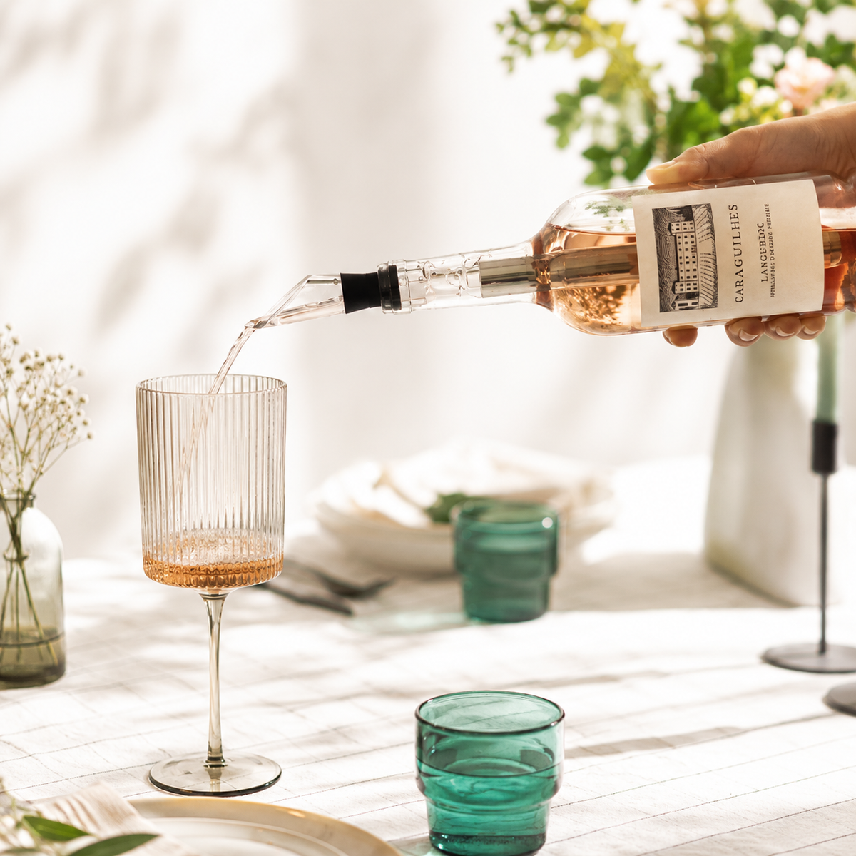 Rafraîchisseur à Vin 3-en-1 | Vin frais & service sans gouttes